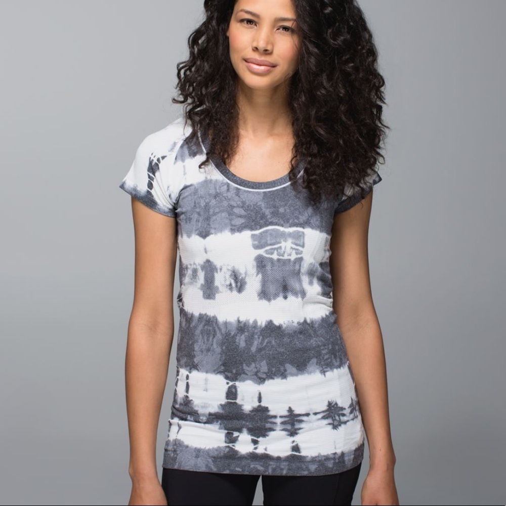 lululemon Swiftly SS - Size 4 - Gray Tie Dye